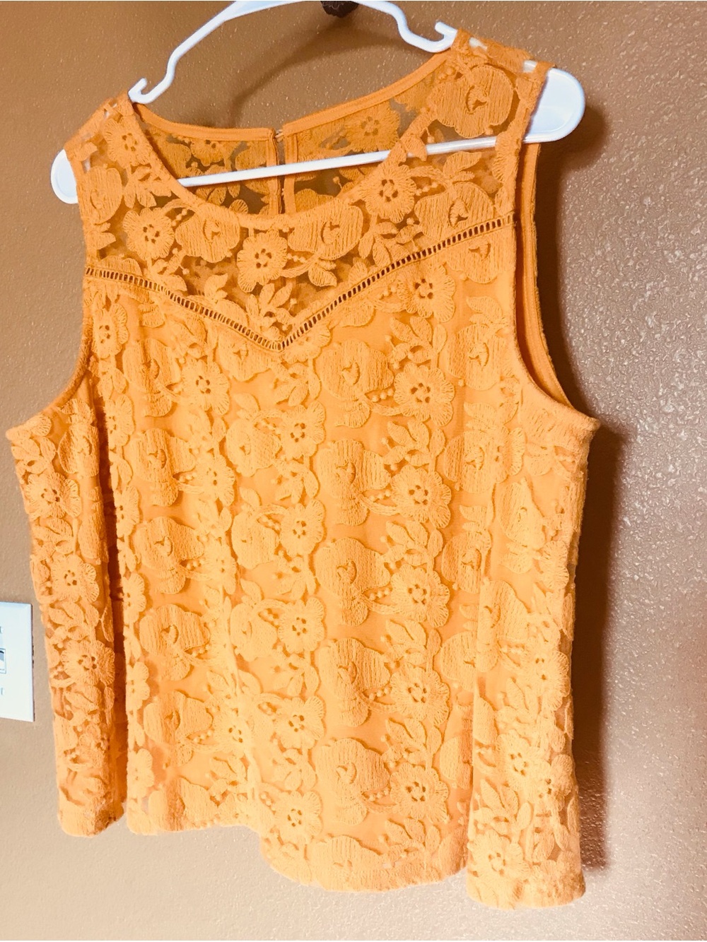 Sleeveless Yellow Lace Floral Shell Top